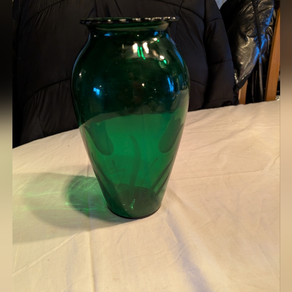 💥SALE💥 Vintage Emerald Green Vase With Tulips